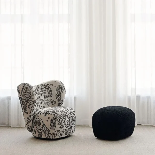 Big Big Chair - Image 3